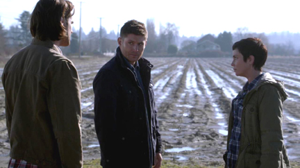 Sam, Dean, and Jodi gear up for the raid on the nest. Sam, Dean, and Jodi gear up for the raid on the nest.